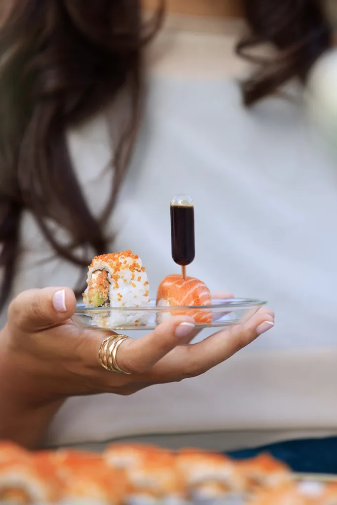buffet-sushi-boda-nigiris-variados-frescos svg+xml;charset=utf