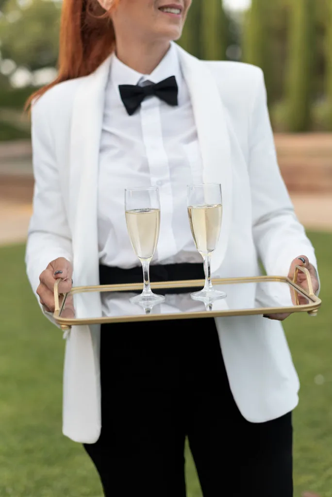 monchos-catering-servicio-champagne-evento-barcelona svg+xml;charset=utf