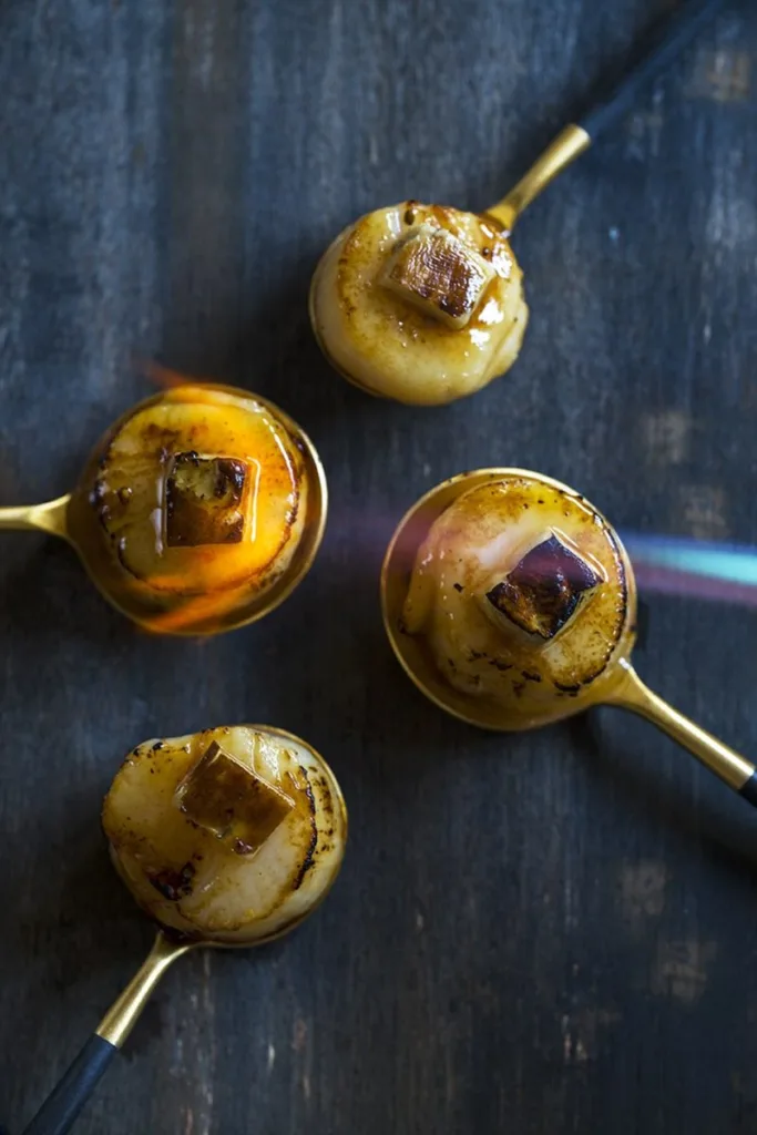 monxos-catering-barcelona-vieires-caramelitzades-culleres Vieires caramel·litzades servides en culleres
