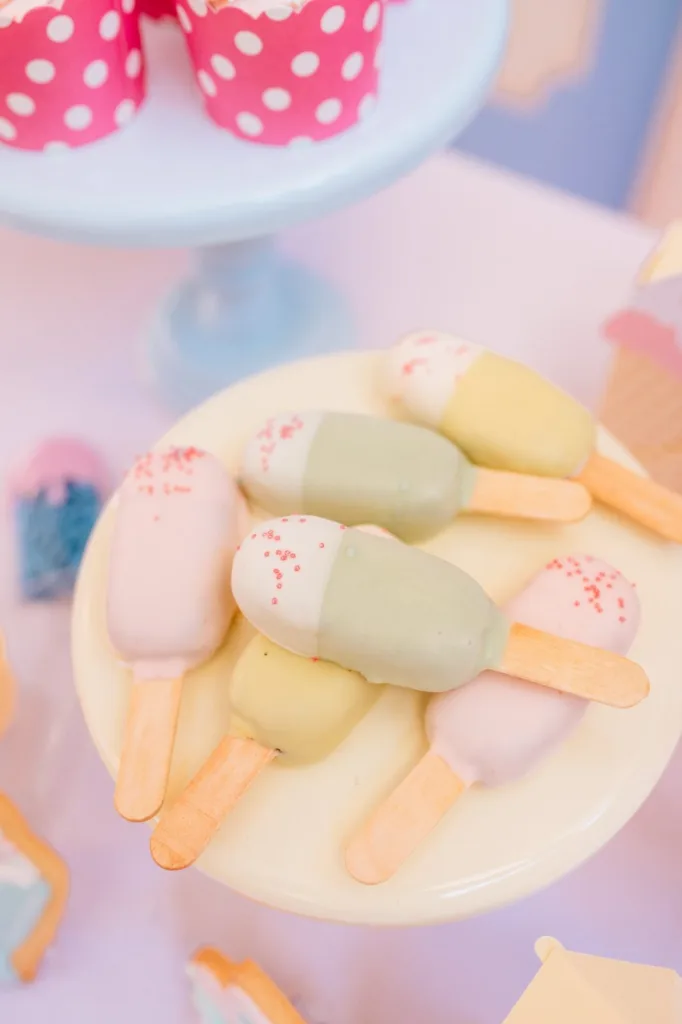 pols-i-postres-baby-shower-roma-monxos-catering Polos i postres en un baby shower